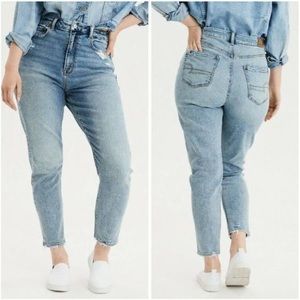 NWOT American Eagle Curvy Mom Jean Stretch